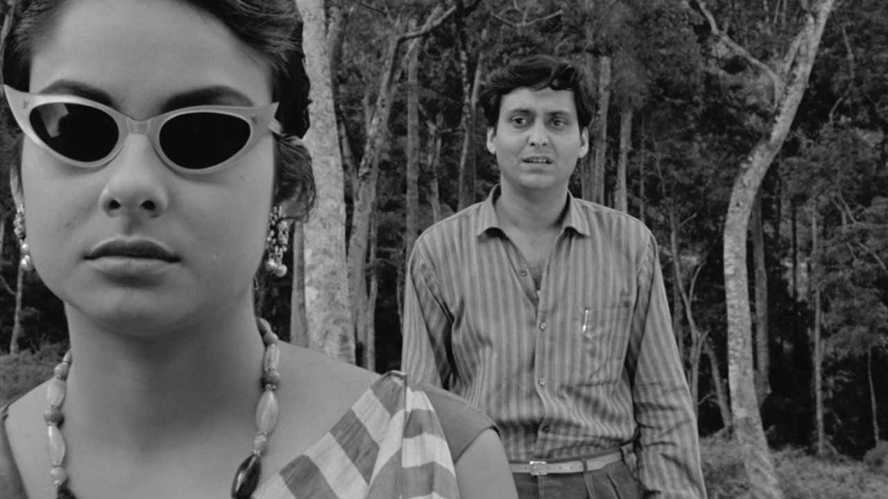 O Cobarde (ciclo Satyajit Ray) / Kapurush (1965)