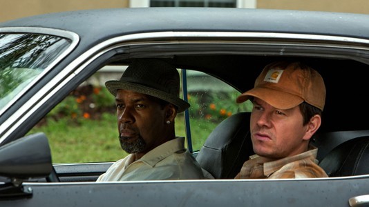 Denzel Washington e Mark Wahlberg assaltam um banco no primeiro trailer de "2 Guns"