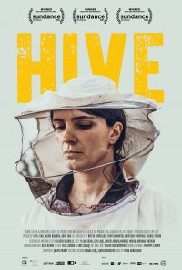 Poster do filme Zgjoi / Hive (2021)