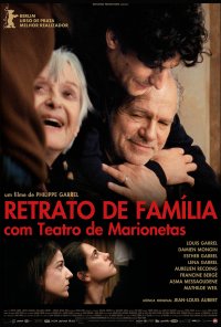 Poster do filme Retrato de Família Com Teatro de Marionetas / Le Grand Chariot (2023)