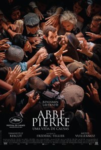 Poster do filme Abbé Pierre, Uma Vida de Causas / L'Abbé Pierre – Une Vie de Combats (2023)