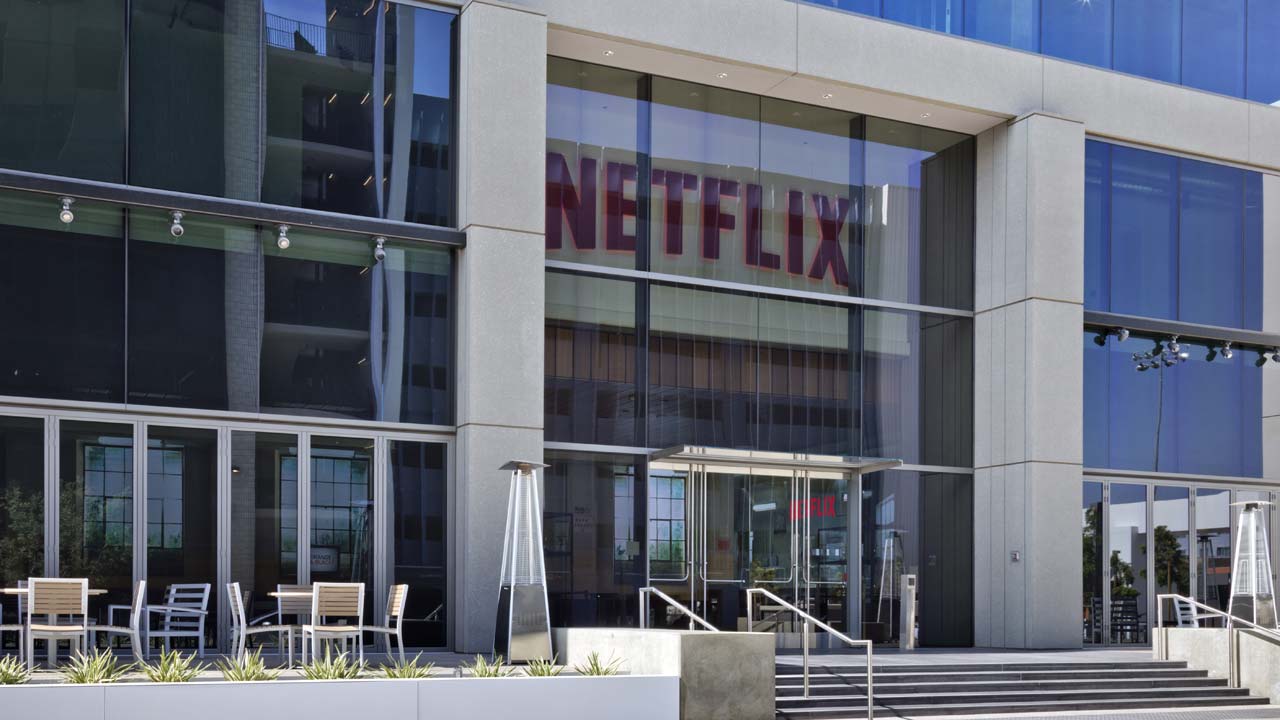 Netflix quer dar dinheiro para a produção de ficção e documentários portugueses
