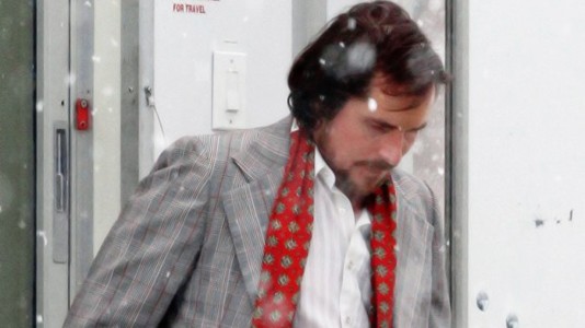 Christian Bale tem problemas com o cabelo no próximo filme de David O. Russell