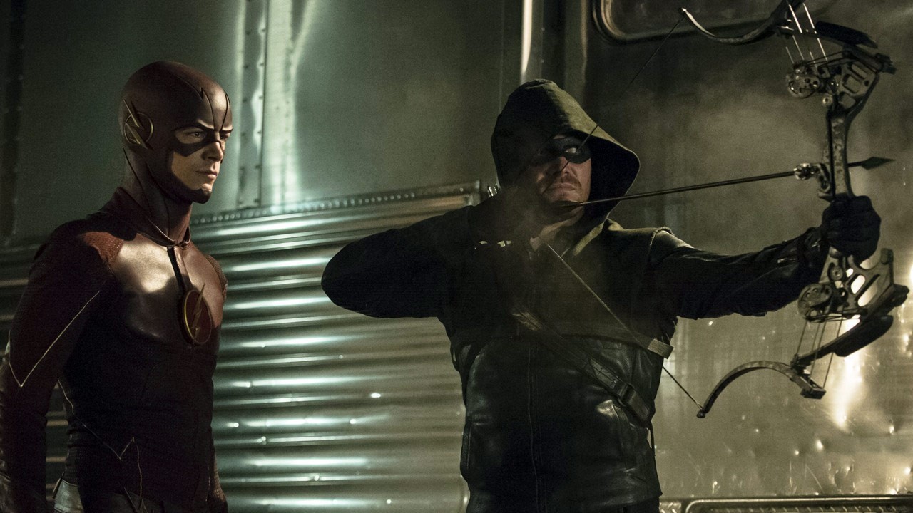 "The Flash" e "Arrow" juntos: veja o trailer do crossover entre as duas séries