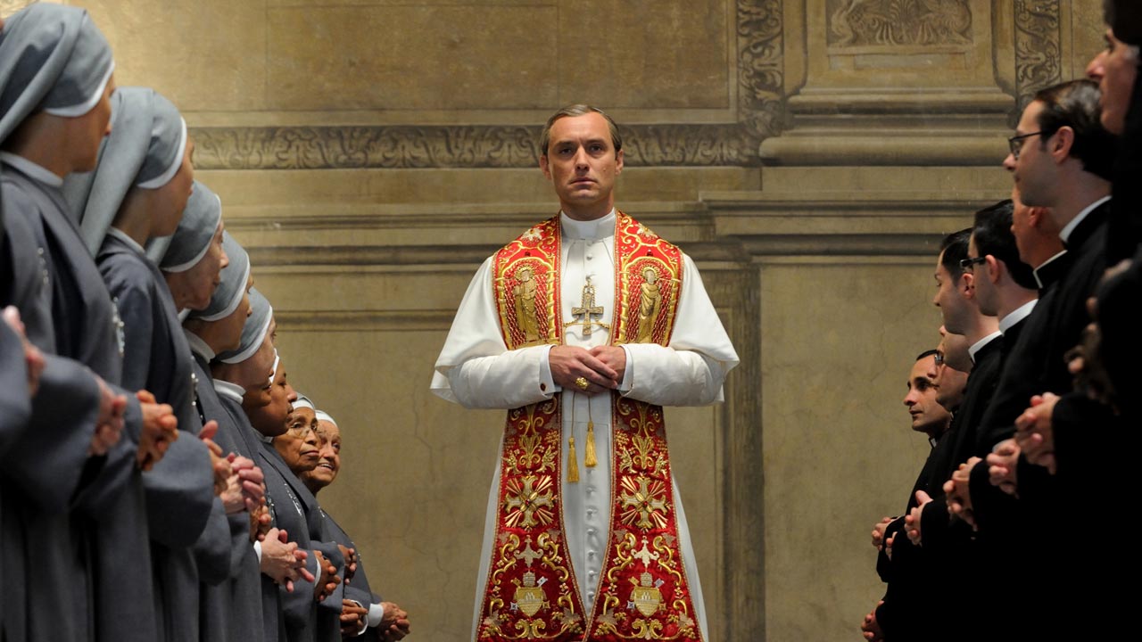 Série com Jude Law no papel de um jovem e polémico Papa em novembro no TVSéries