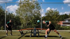 Não é ténis de mesa nem futebol: é Teqball e o Eurosport transmite o Campeonato Mundial