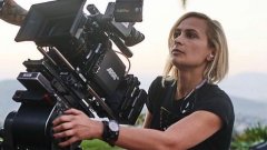 "Rust": filme que custou a vida à diretora de fotografia Halyna Hutchins será concluído a partir de janeiro