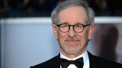 Spielberg reúne Emily Blunt, Colin Firth e Colman Domingo em novo filme sobre OVNIs