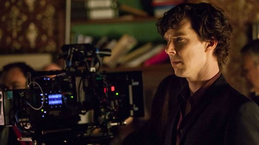 Sherlock vive na nova promo da terceira temporada
