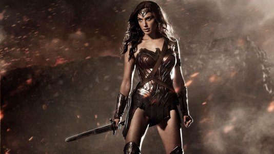 "Wonder Woman" é mais velha do que a sua avó - foto do elenco dá força a rumor