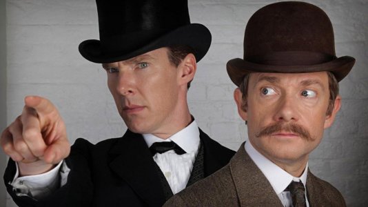 Cumberbatch e Martin Freeman viajam ao passado em "Sherlock"